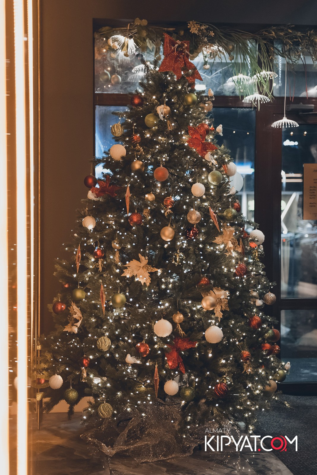 БАР ПАНАЕХАЛИ НА ДОСТЫК. КИПЯТКОМ АЛМАТЫ!