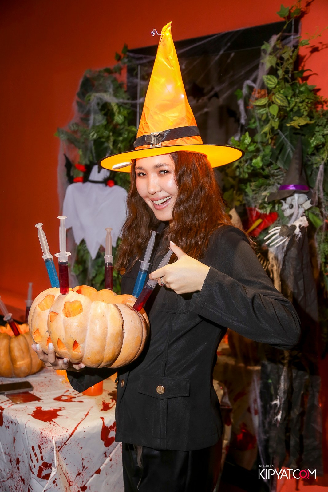 LIFE GRILL CAFE. КИПЯТКОМ АЛМАТЫ!