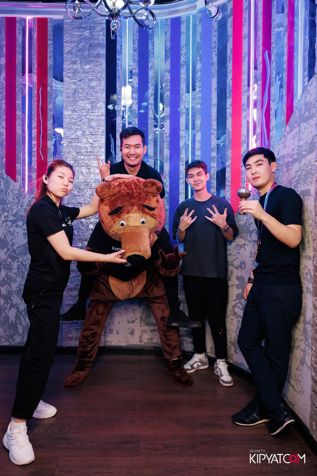 УХО И МЕДВЕДЬ НА ГАГАРИНА. КИПЯТКОМ АЛМАТЫ!