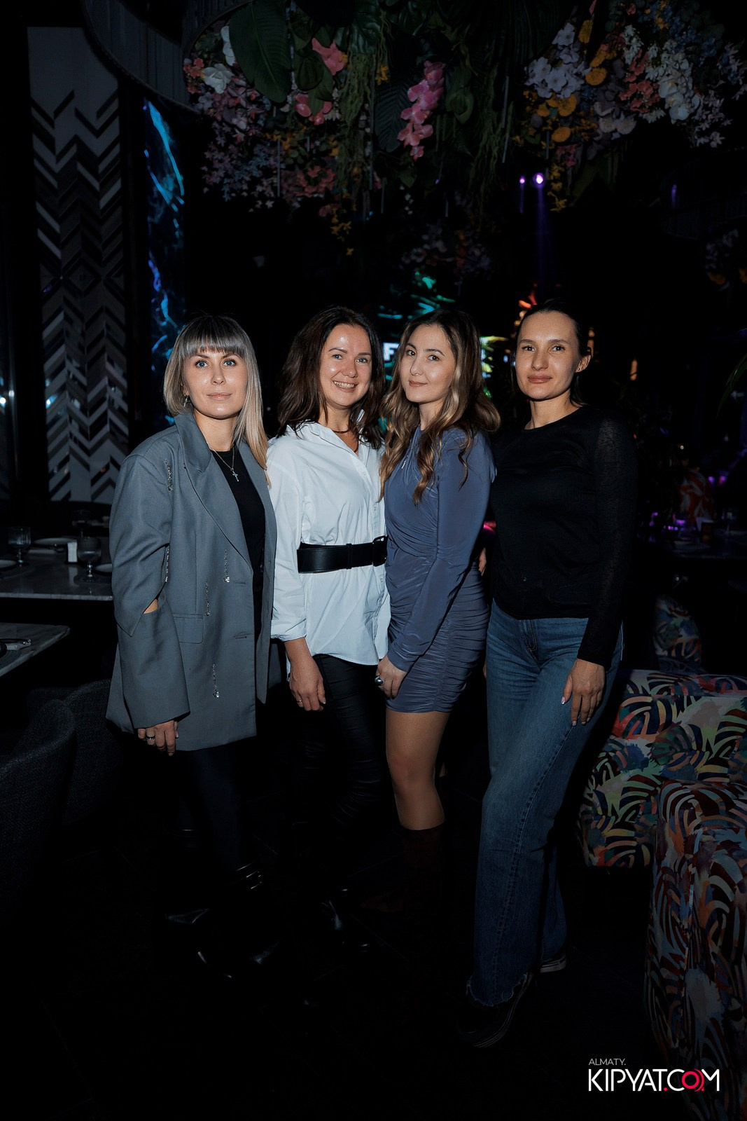 FRIENDS BAR & TERRACE. КИПЯТКОМ АЛМАТЫ! Фотосъемка мероприятий в Алматы