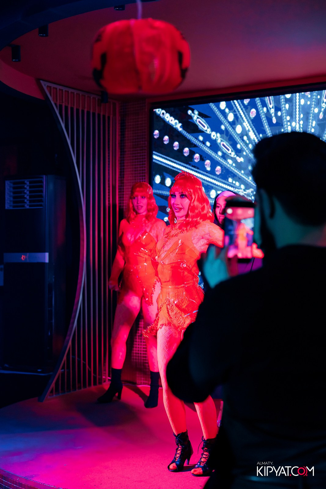 ЗАЯ, НА БИС. КИПЯТКОМ АЛМАТЫ!