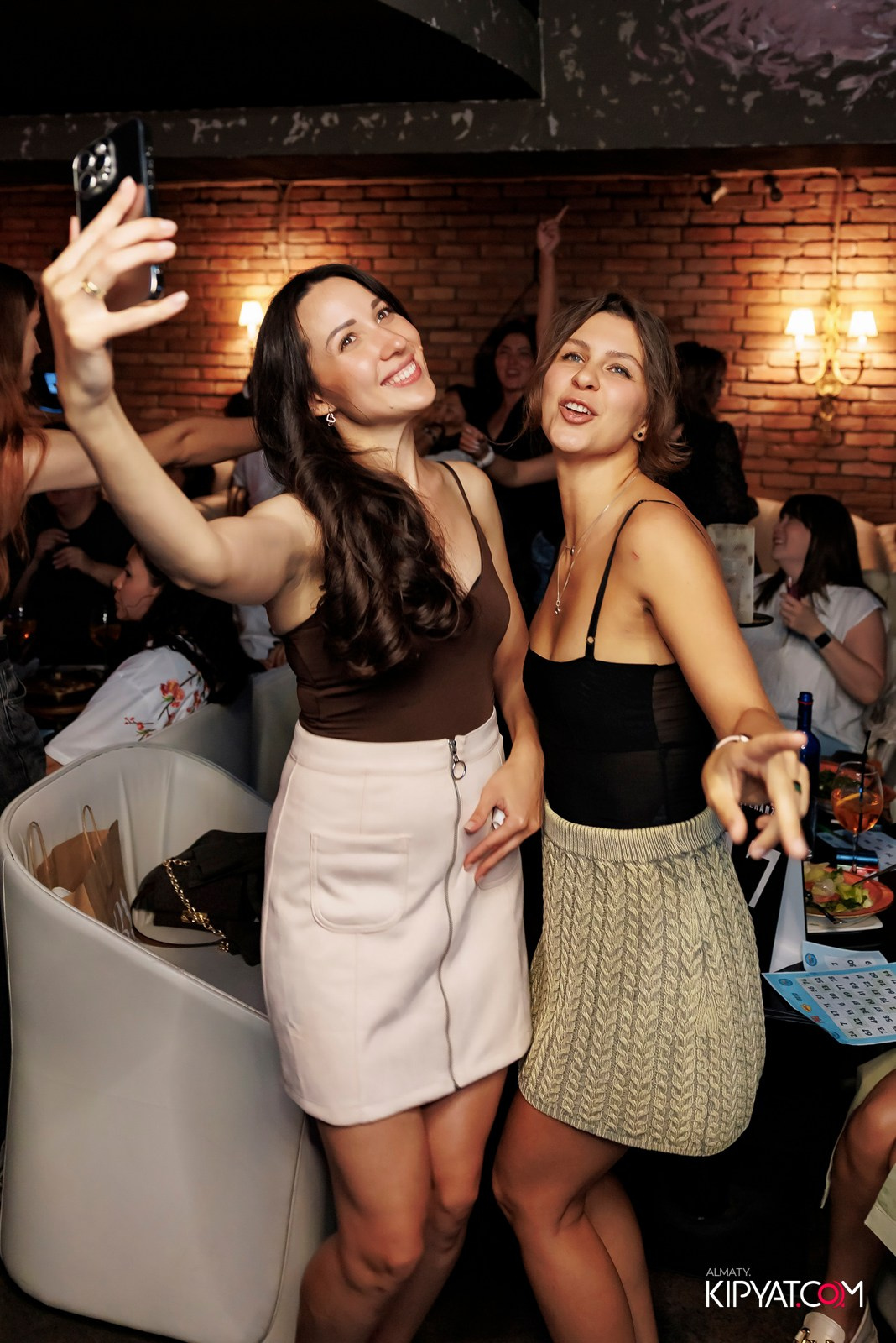 МУЗЫКАЛЬНОЕ ЛОТО В HIT RETRO. КИПЯТКОМ АЛМАТЫ!