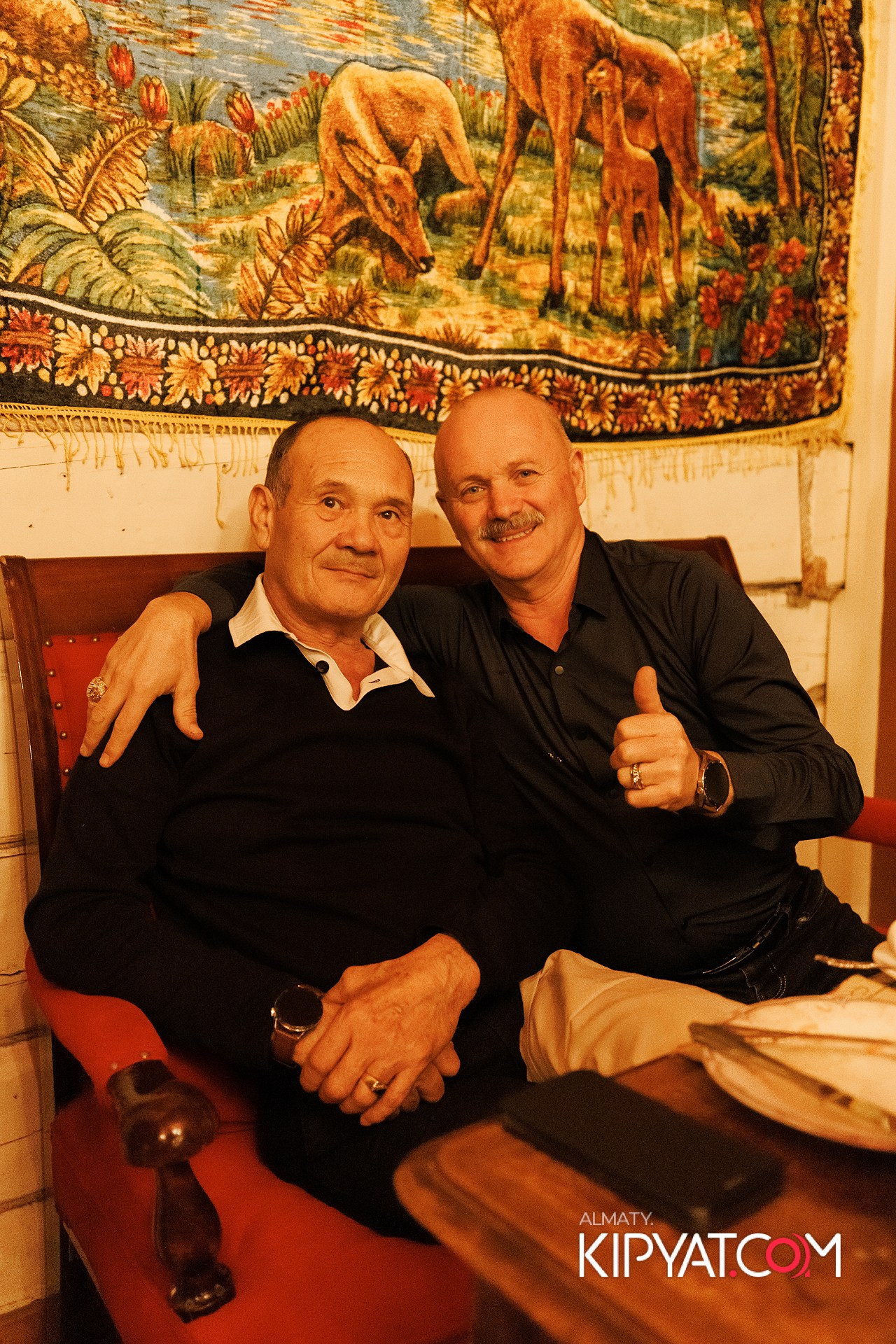 РЕСТОРАН «МАРЬИНА РОЩА». КИПЯТКОМ АЛМАТЫ!