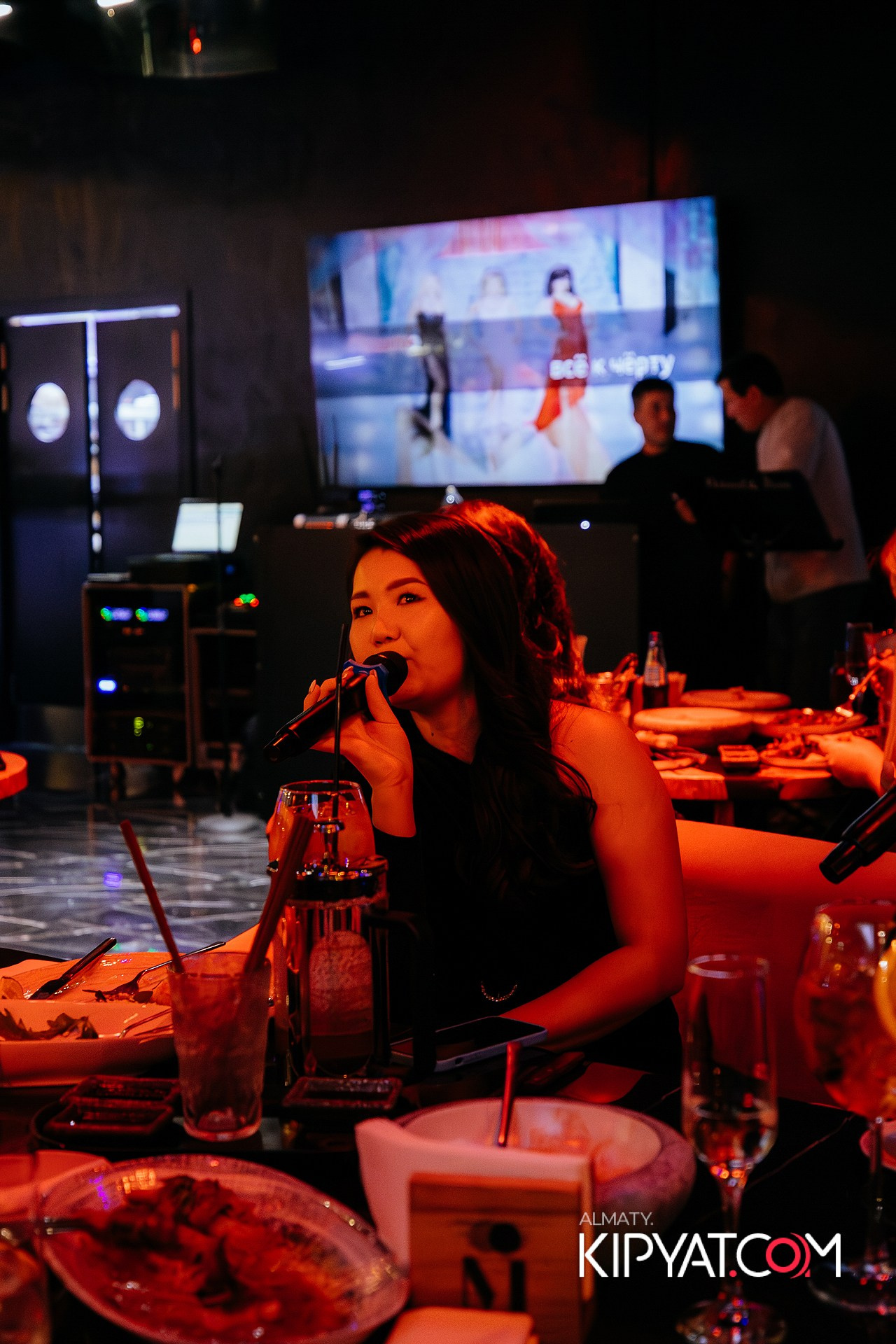 MOOD KARAOKE & TERRACE. КИПЯТКОМ АЛМАТЫ!