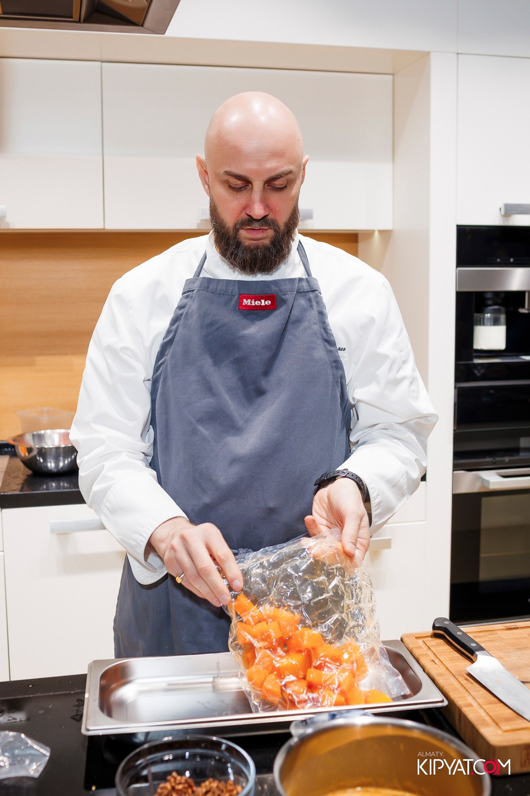 МАСТЕР-КЛАСС MIELE. КИПЯТКОМ АЛМАТЫ!