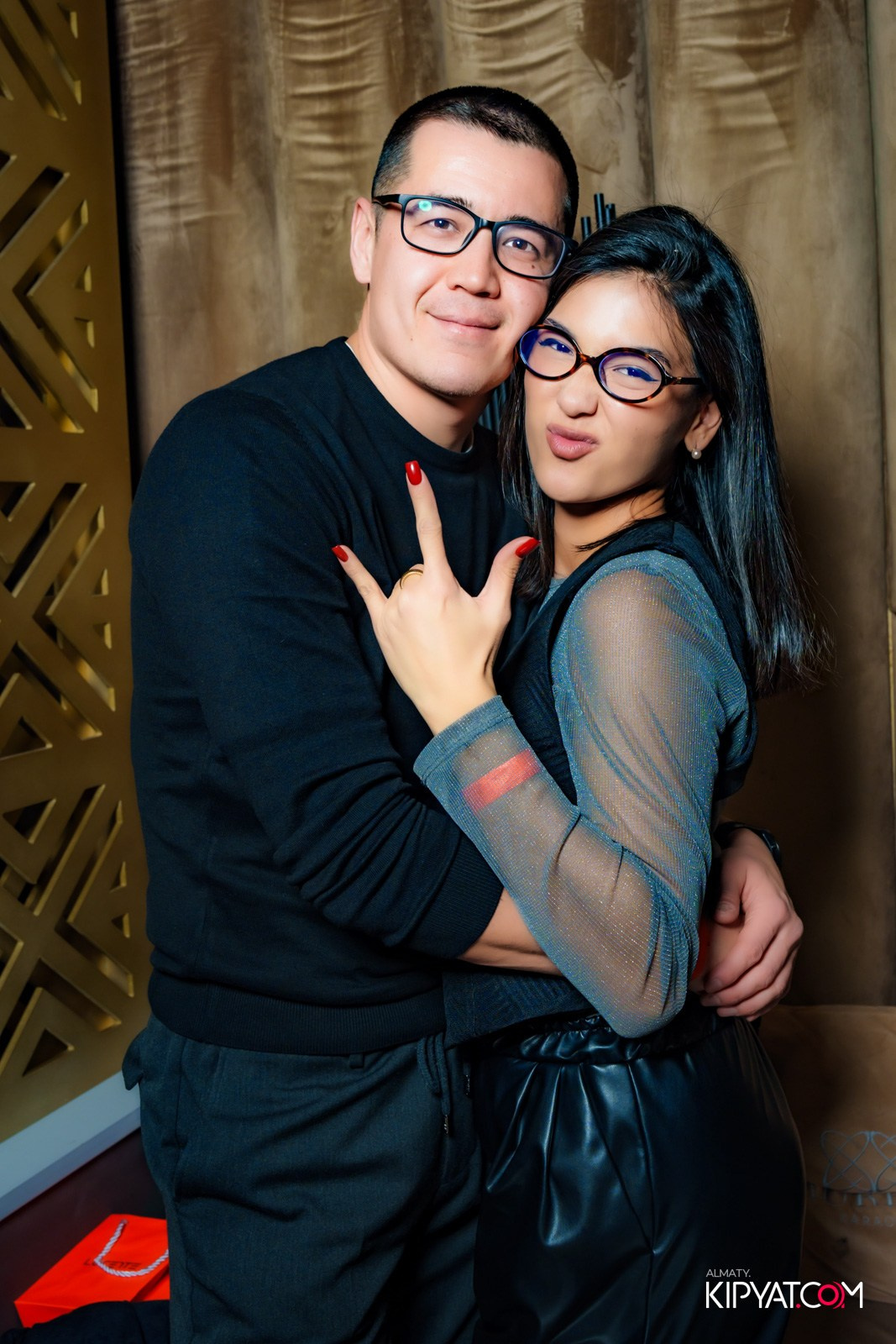 LAUREATE KARAOKE HALL. КИПЯТКОМ АЛМАТЫ!