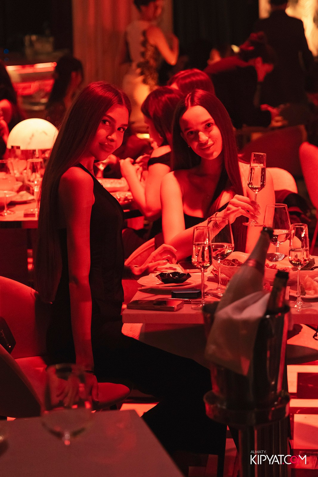 QUEEN. КИПЯТКОМ АЛМАТЫ!