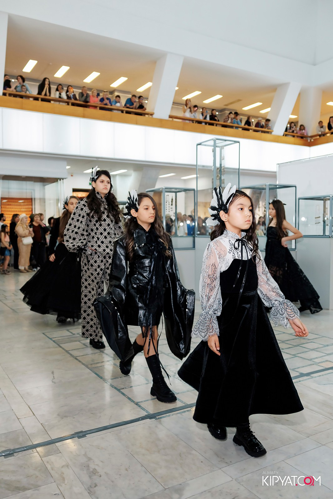 JUNIOR MODELS SHOW. ПЕРФОМАНС НОЧЬ В МУЗЕЕ. КИПЯТКОМ АЛМАТЫ! Фотосъемка мероприятий в Алматы
