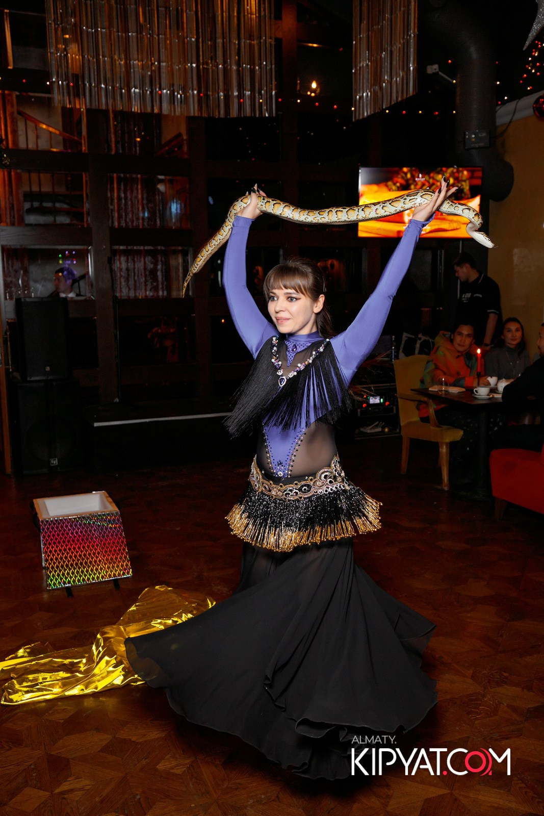 ZIYAFET STEAK HOUSE. КИПЯТКОМ АЛМАТЫ!