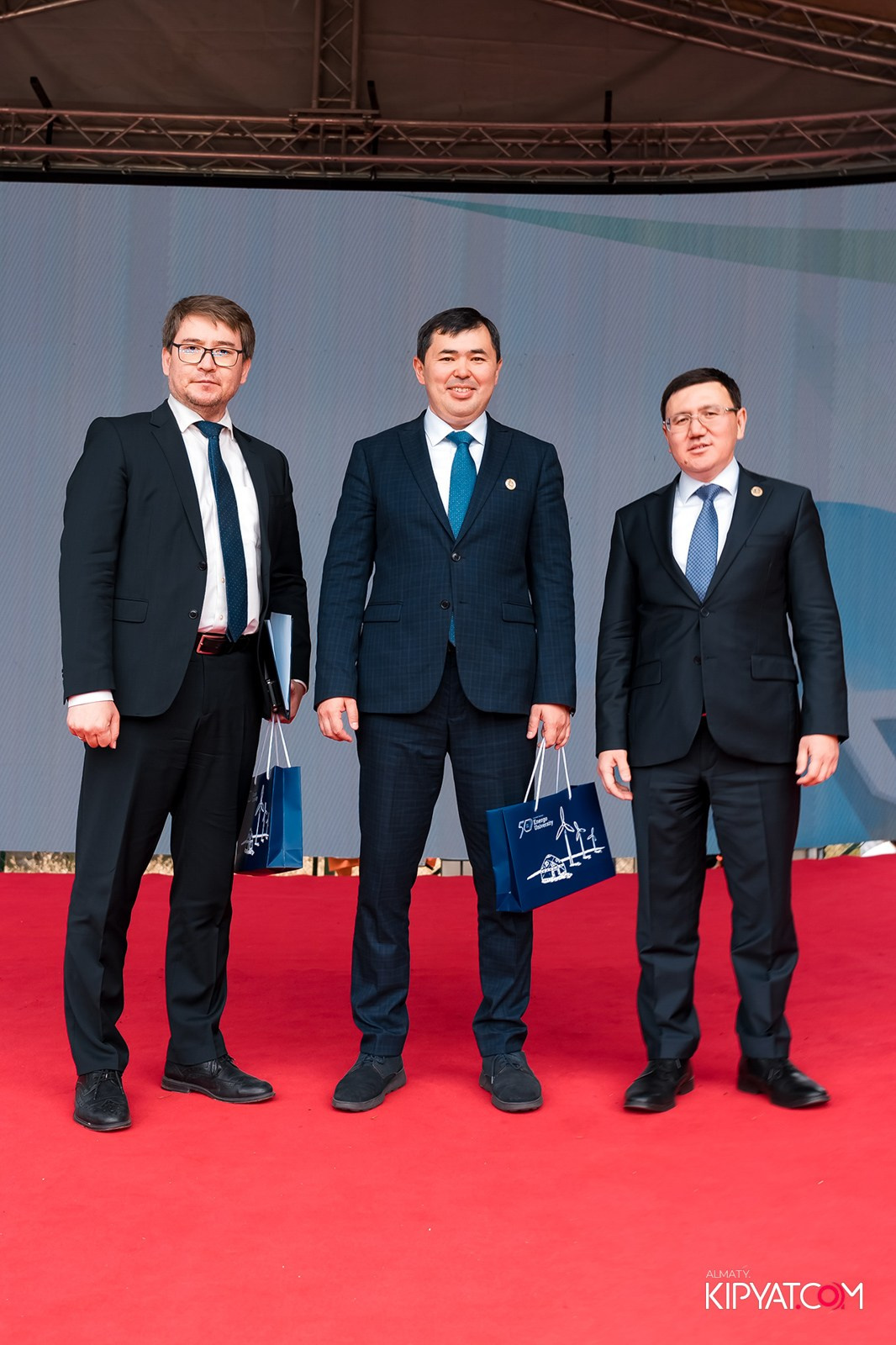 50 ЛЕТ — АЛМАТИНСКИЙ УНИВЕРСИТЕТ ЭНЕРГЕТИКИ И СВЯЗИ. КИПЯТКОМ АЛМАТЫ!