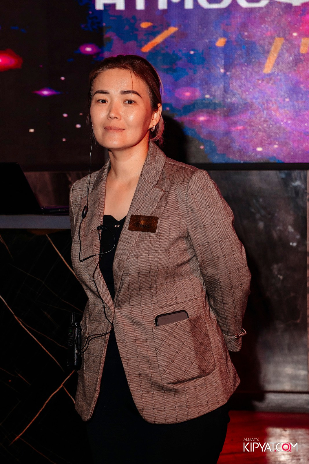 БАР ПАНАЕХАЛИ НА ТОЛЕ БИ. КИПЯТКОМ АЛМАТЫ!