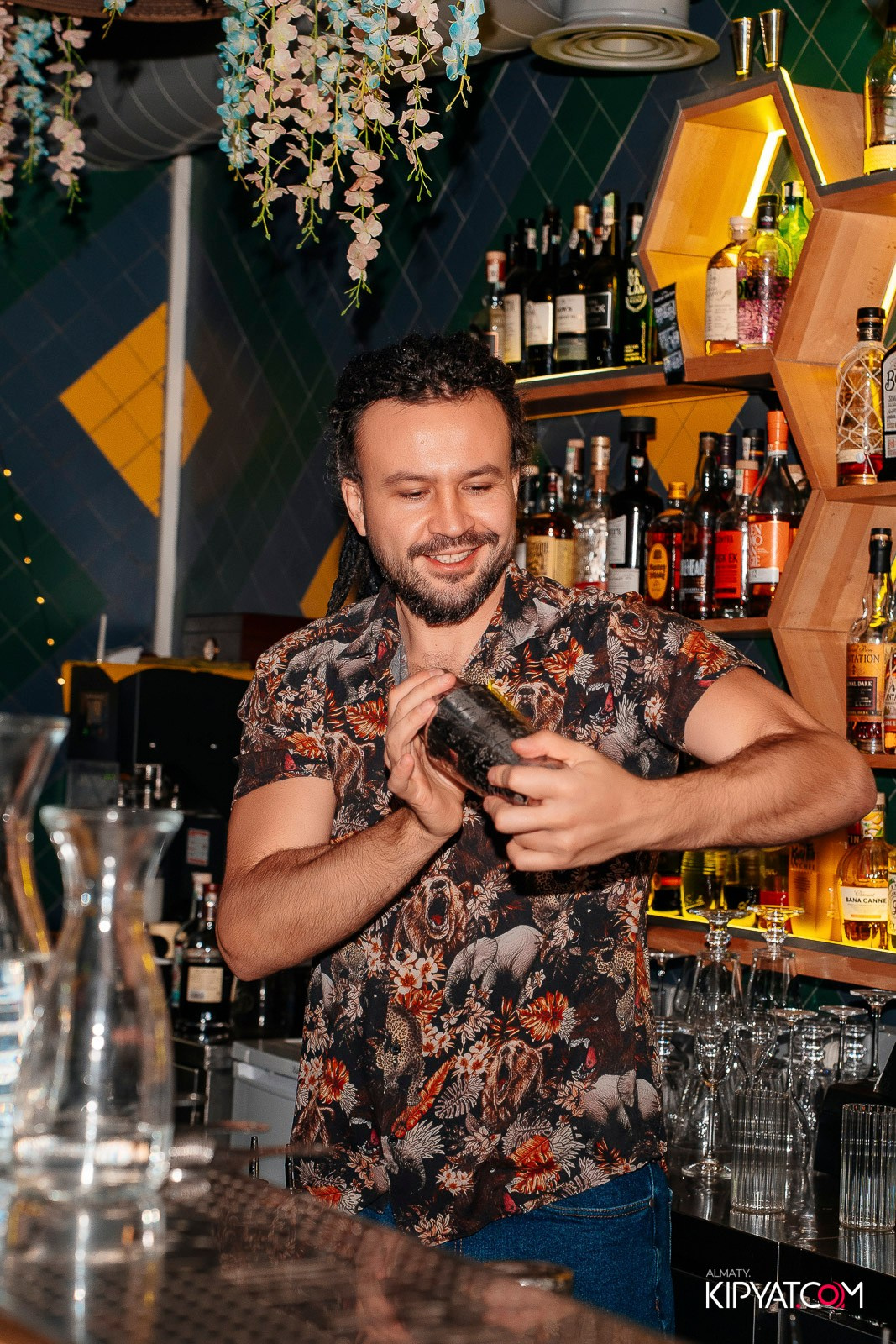 RE: SET. КИПЯТКОМ АЛМАТЫ! Фотосъемка мероприятий в Алматы