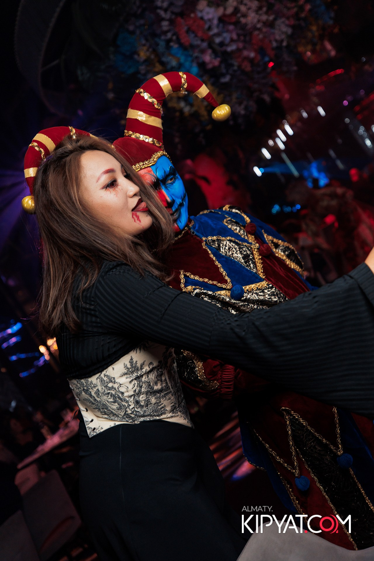 FRIENDS BAR & TERRACE. КИПЯТКОМ АЛМАТЫ! Фотосъемка мероприятий в Алматы