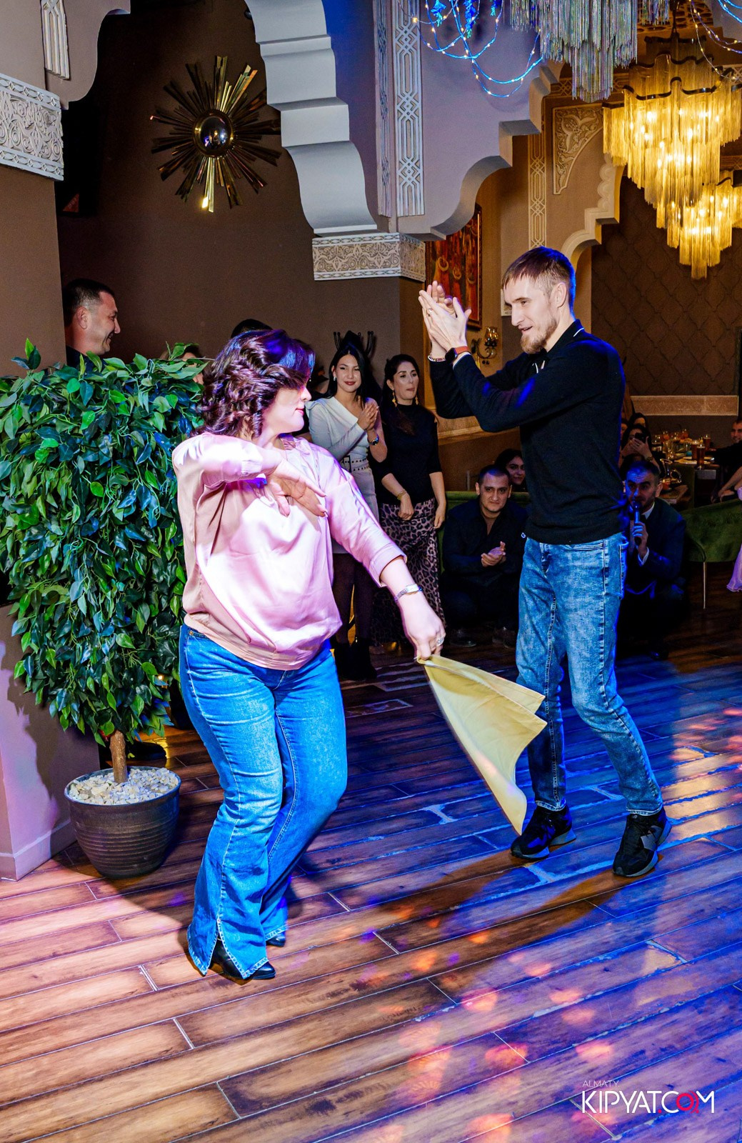 РЕСТОРАН NARSHARAB. КИПЯТКОМ АЛМАТЫ!