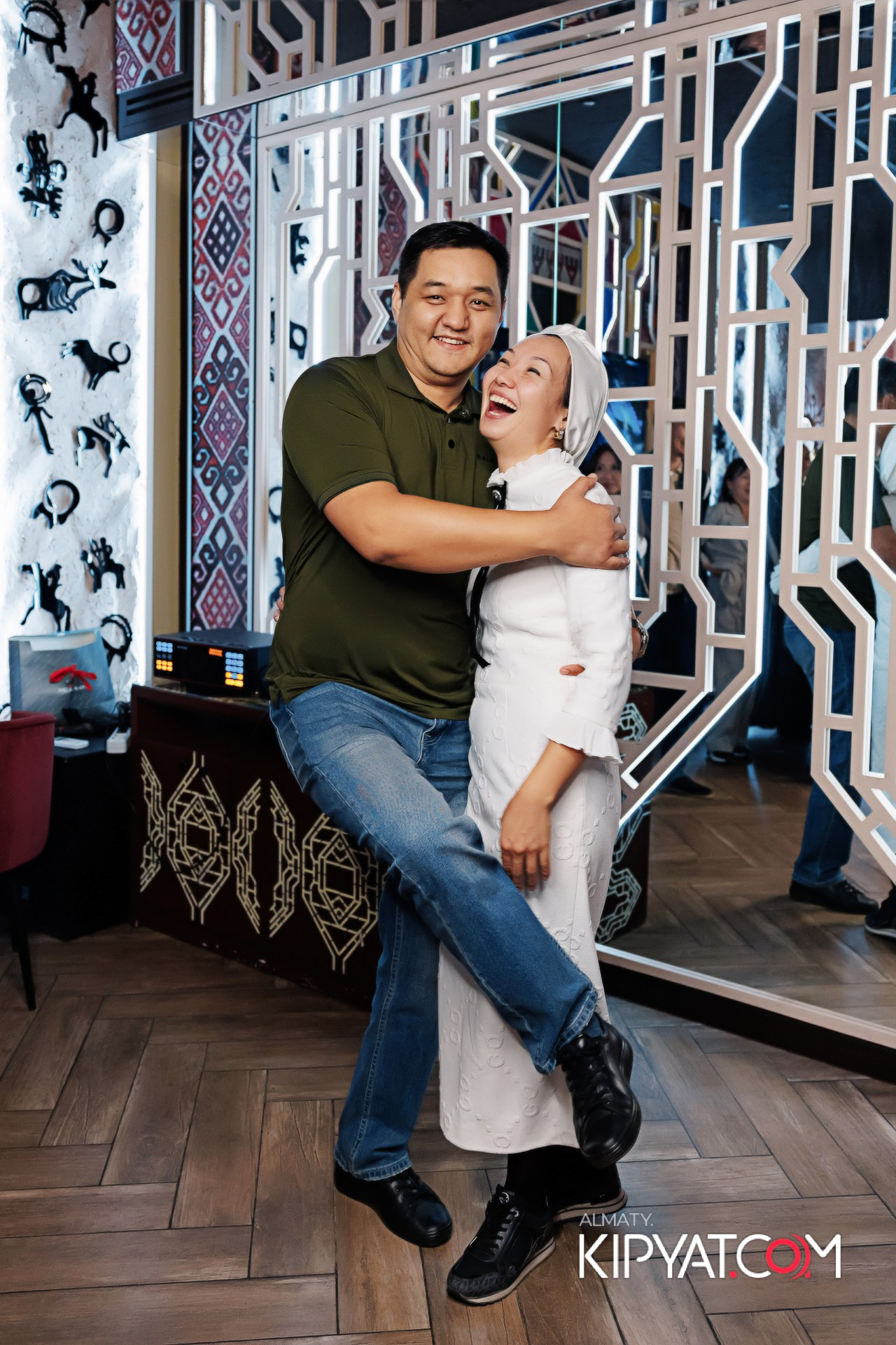 Зая, на бис. КИПЯТКОМ АЛМАТЫ!