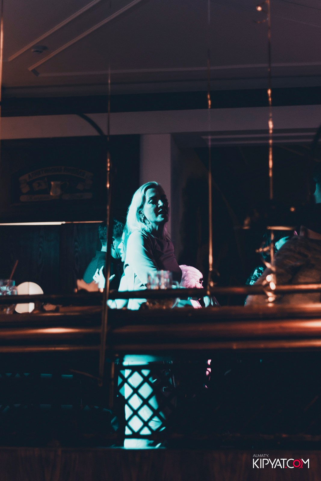 ЖИГУЛИ БАР НА АУЭЗОВА. КИПЯТКОМ АЛМАТЫ! Фотосъемка мероприятий в Алматы