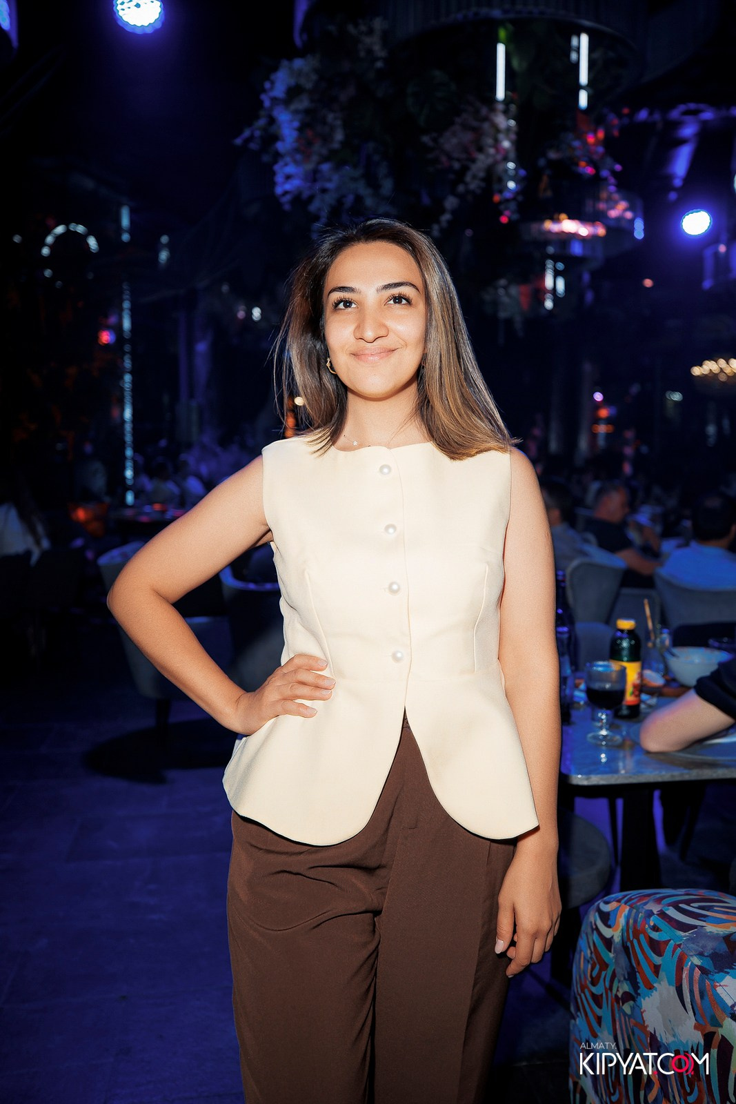 FRIENDS BAR & TERRACE. КИПЯТКОМ АЛМАТЫ!