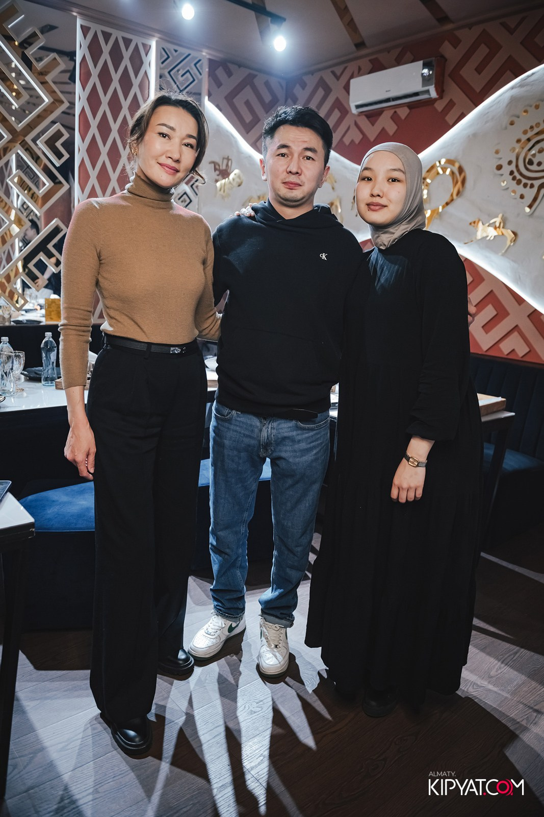 УХО И МЕДВЕДЬ НА ГАГАРИНА. КИПЯТКОМ АЛМАТЫ!