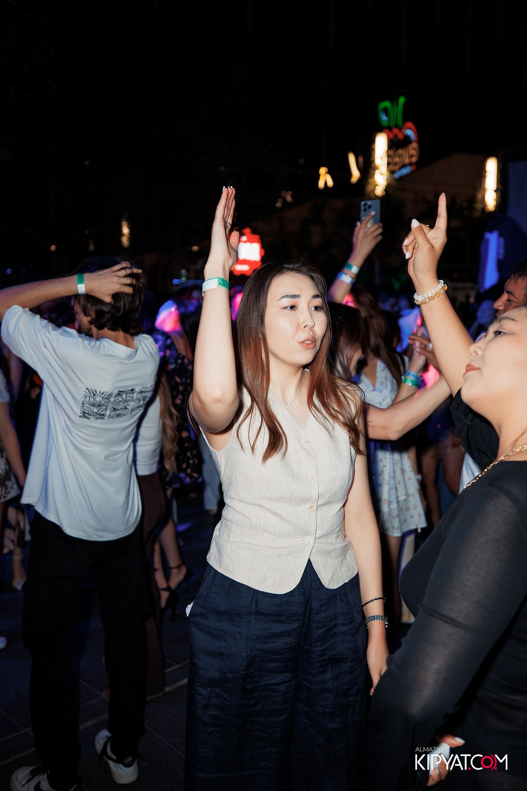 EVENT BAR. КИПЯТКОМ АЛМАТЫ!