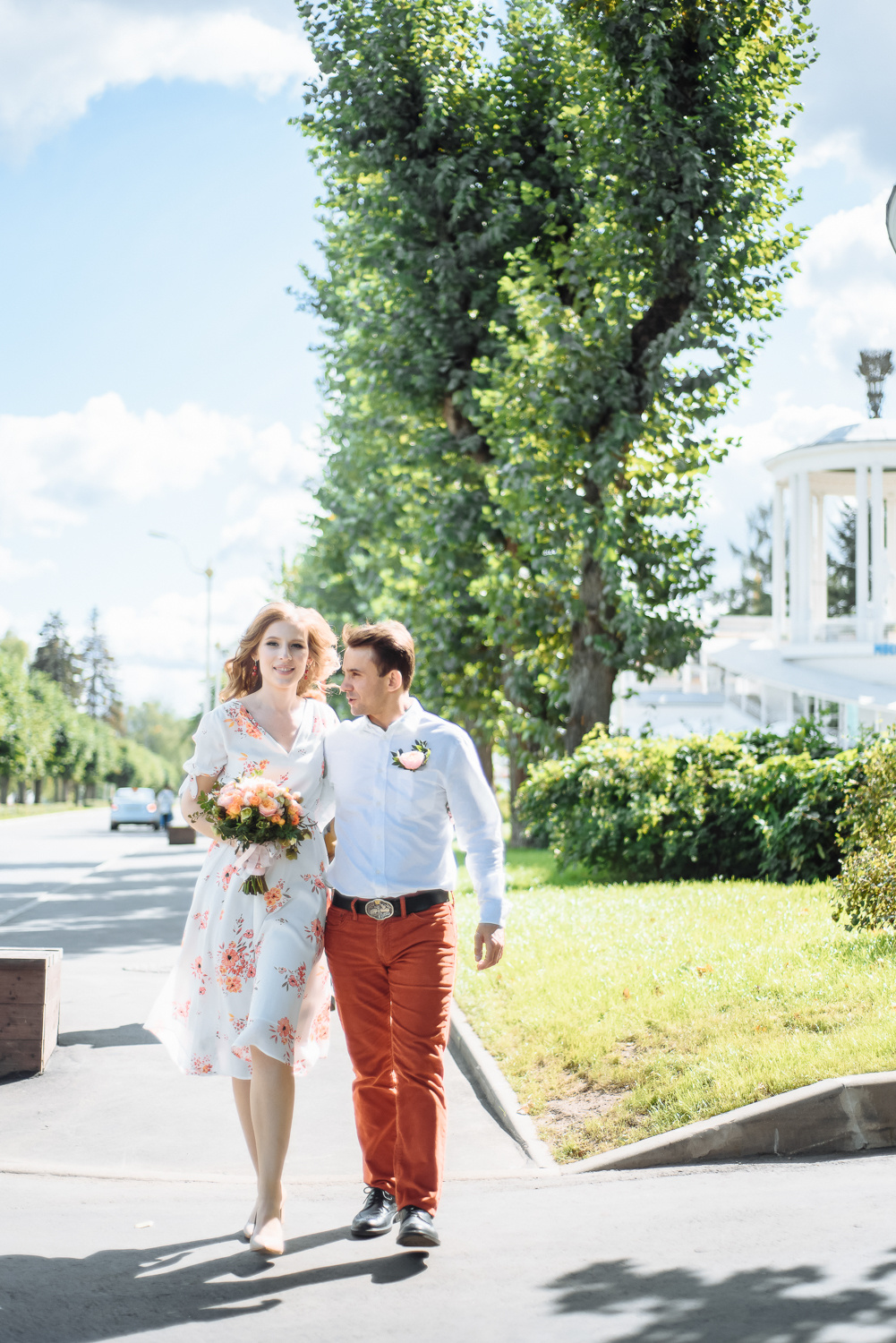 Свадьба на ВДНХ. Портретный фотограф Москва, репортаж и естественная постановка