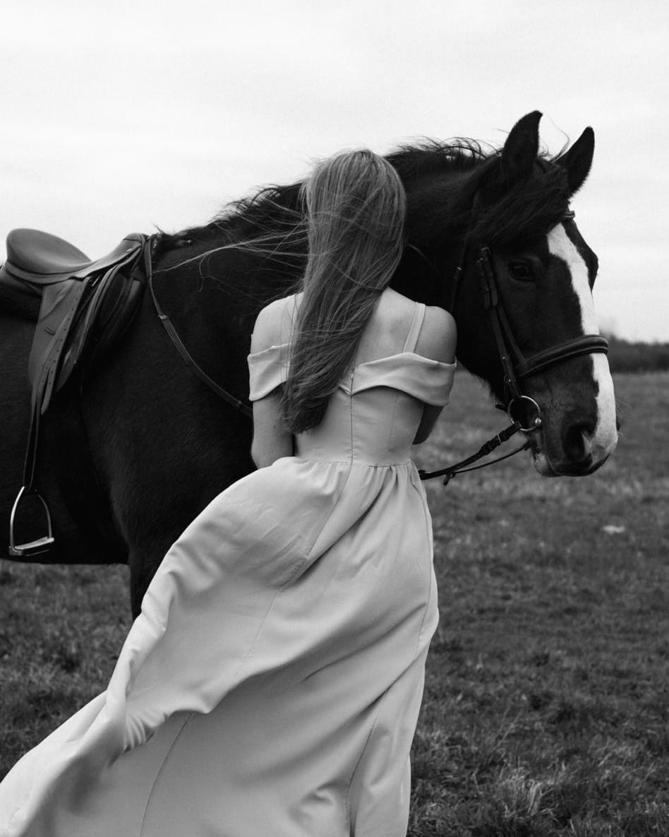 Лиза, фотосессия с лошадью. Фотограф Ефросиния Косарева