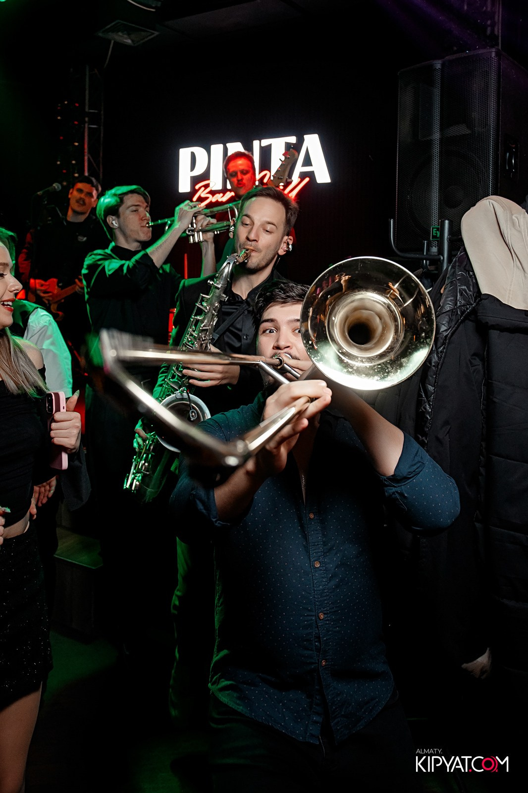 ПИНТА НА ДОСТЫК. КИПЯТКОМ АЛМАТЫ!