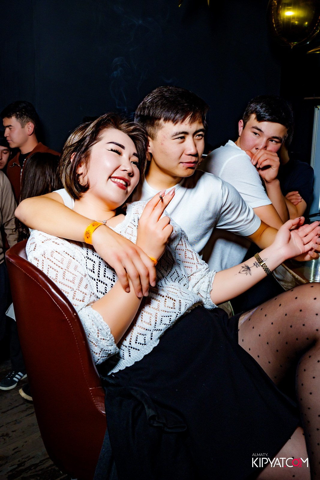 UYAT EMES BAR. КИПЯТКОМ АЛМАТЫ!