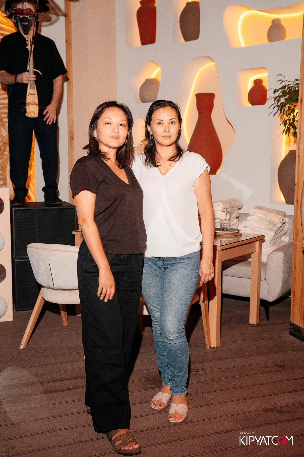 MOOD KARAOKE & TERRACE. КИПЯТКОМ АЛМАТЫ!