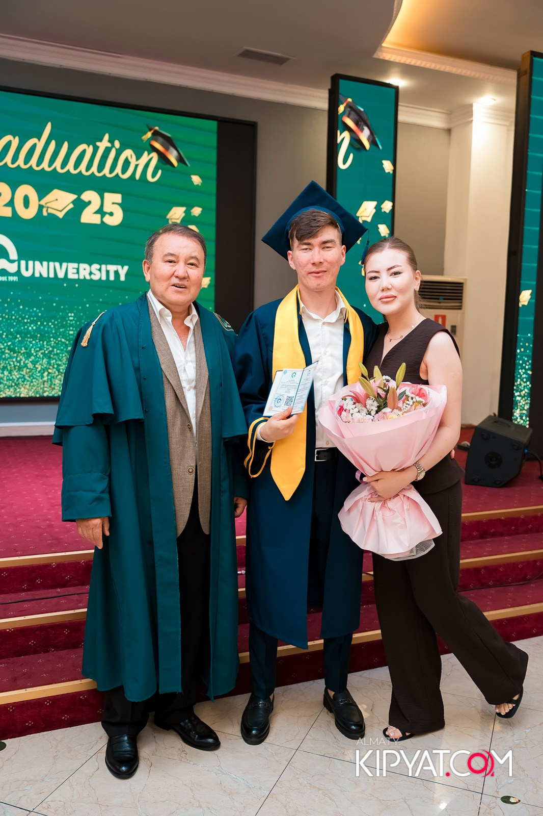 GRADUATION 2025 Q UNIVERSITY. КИПЯТКОМ АЛМАТЫ!