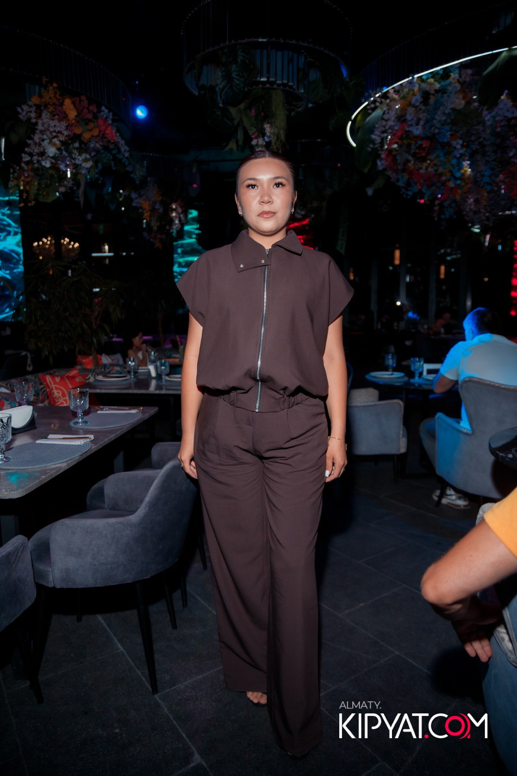 FRIENDS BAR & TERRACE. КИПЯТКОМ АЛМАТЫ!