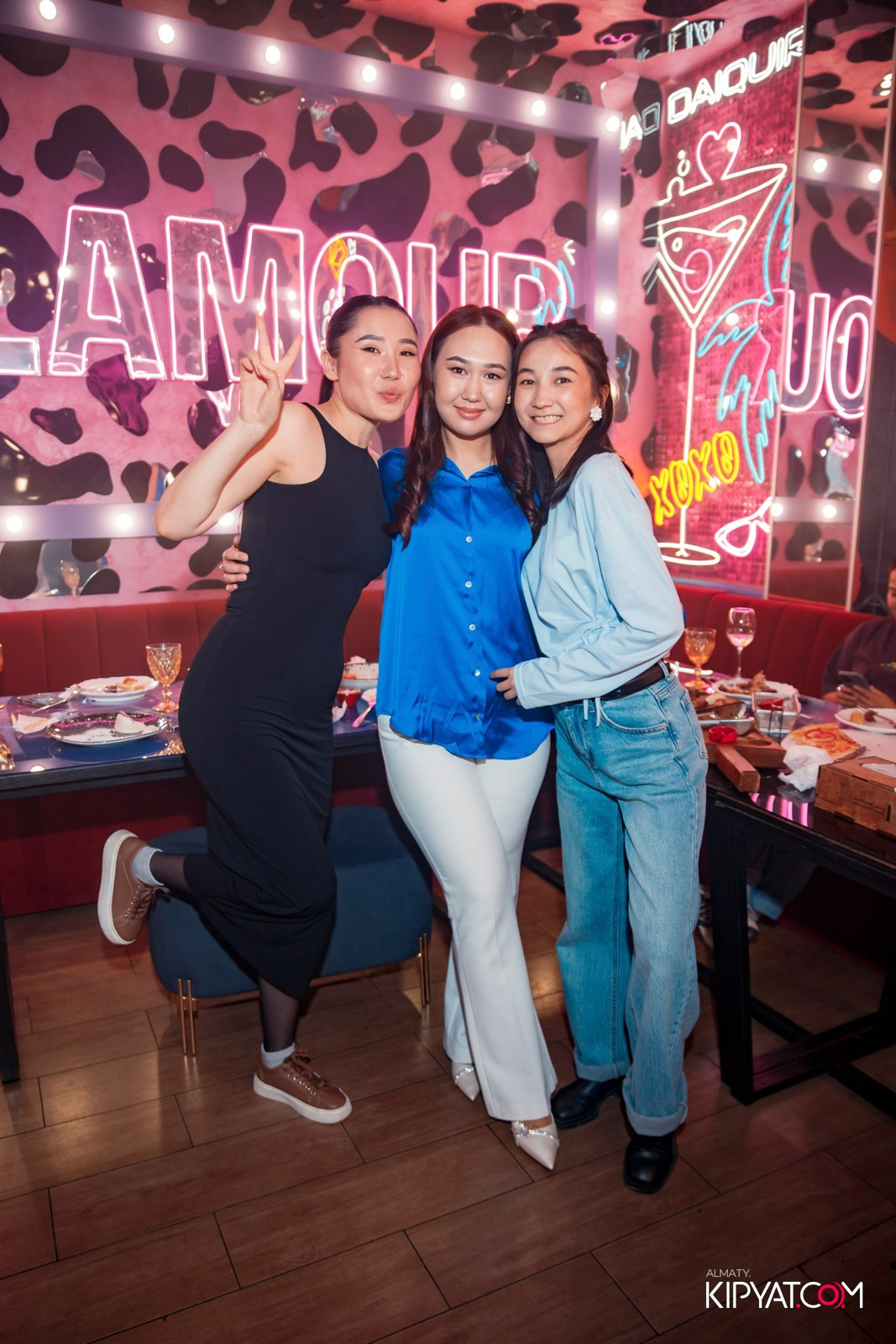 УХО И МЕДВЕДЬ НА КУРМАНГАЗЫ. КИПЯТКОМ АЛМАТЫ! Фотосъемка мероприятий в Алматы