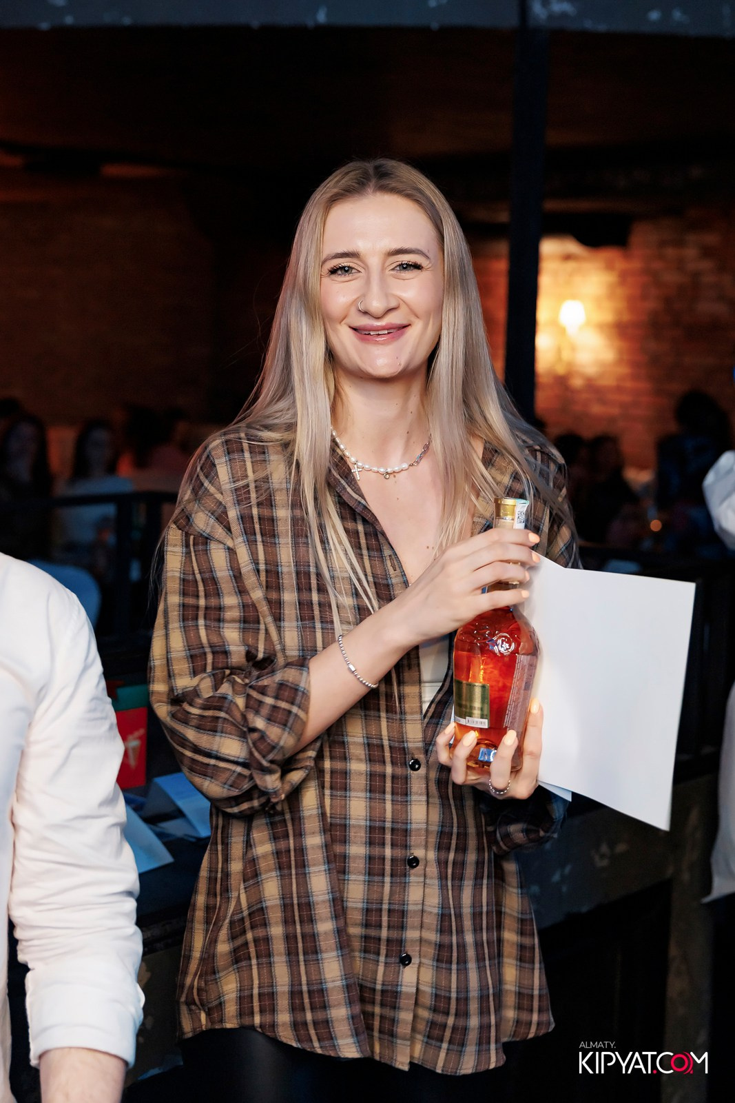 МУЗЫКАЛЬНОЕ ЛОТО В HIT RETRO. КИПЯТКОМ АЛМАТЫ! Фотосъемка мероприятий в Алматы