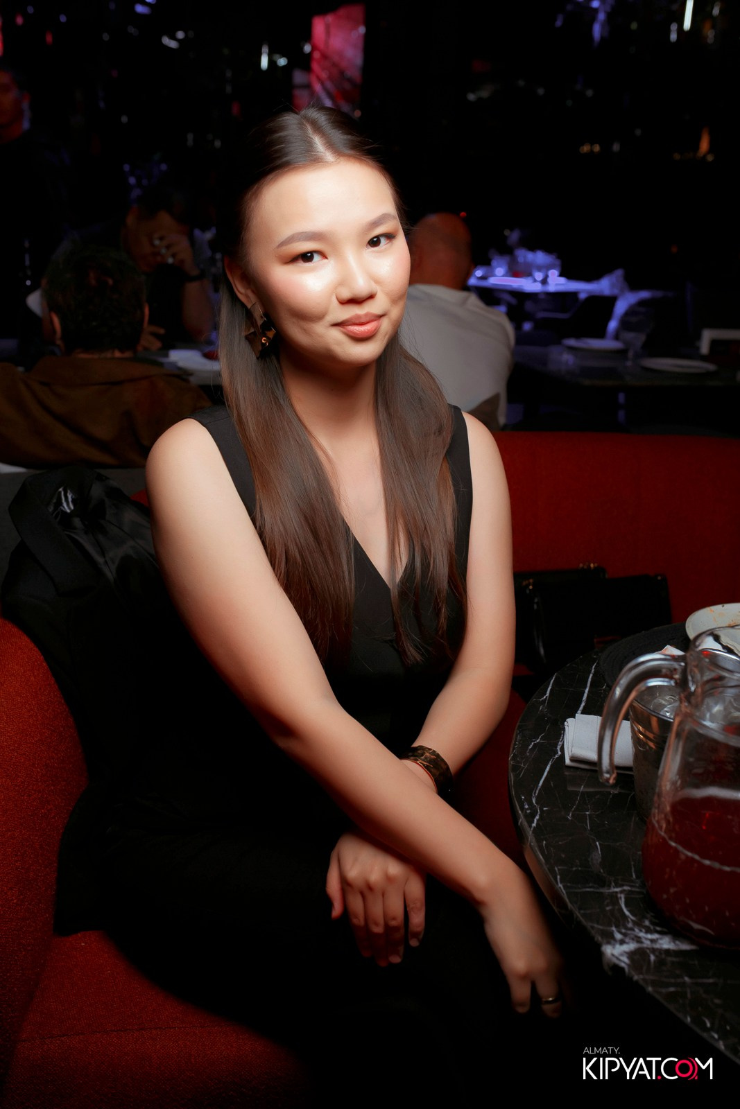 FRIENDS BAR & TERRACE. КИПЯТКОМ АЛМАТЫ! Фотосъемка мероприятий в Алматы