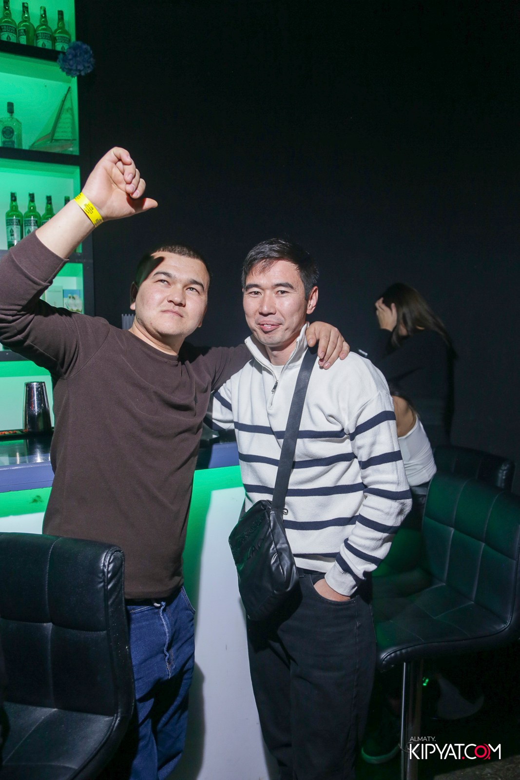 UYAT EMES BAR. КИПЯТКОМ АЛМАТЫ! Фотосъемка мероприятий в Алматы