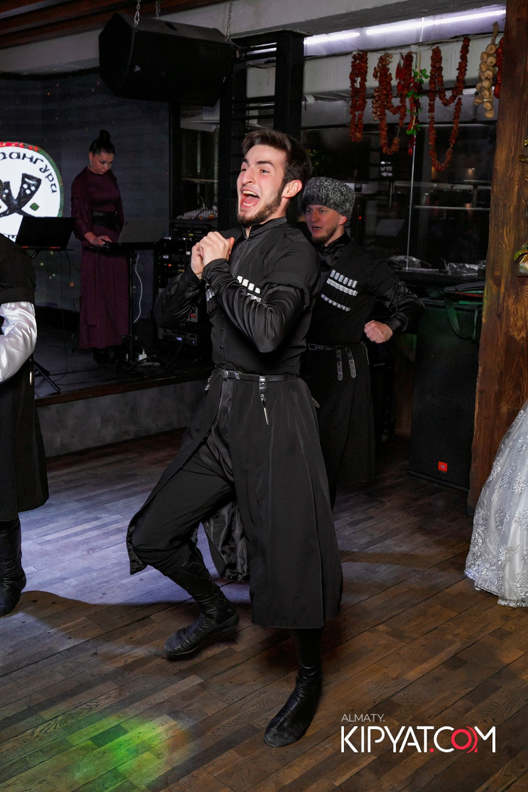 ВАХТАНГУРИ. КИПЯТКОМ АЛМАТЫ!