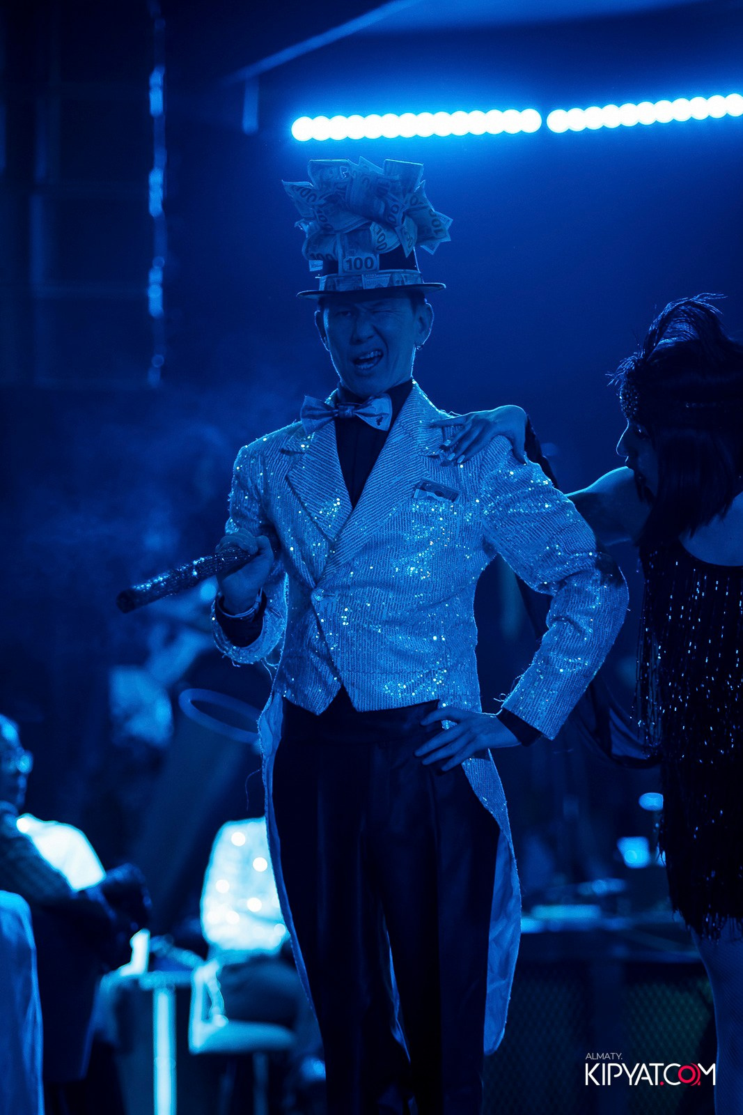 FRIENDS BAR & TERRACE. КИПЯТКОМ АЛМАТЫ!