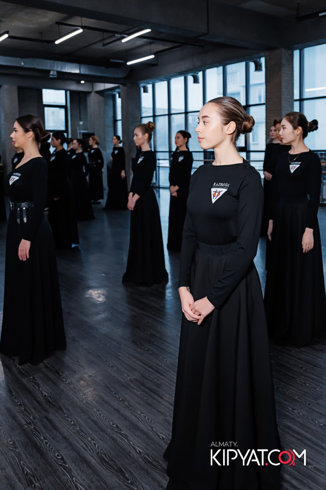 BLOCKBUSTER ТАНЦЕВАЛЬНАЯ АКАДЕМИЯ. КИПЯТКОМ АЛМАТЫ!