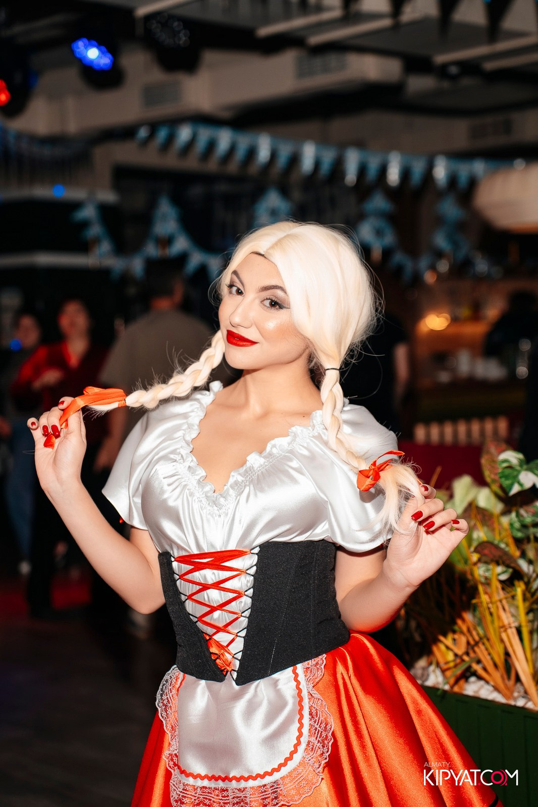 OKTOBERFEST — ПИНТА НА СЕЙФУЛЛИНА. КИПЯТКОМ АЛМАТЫ!