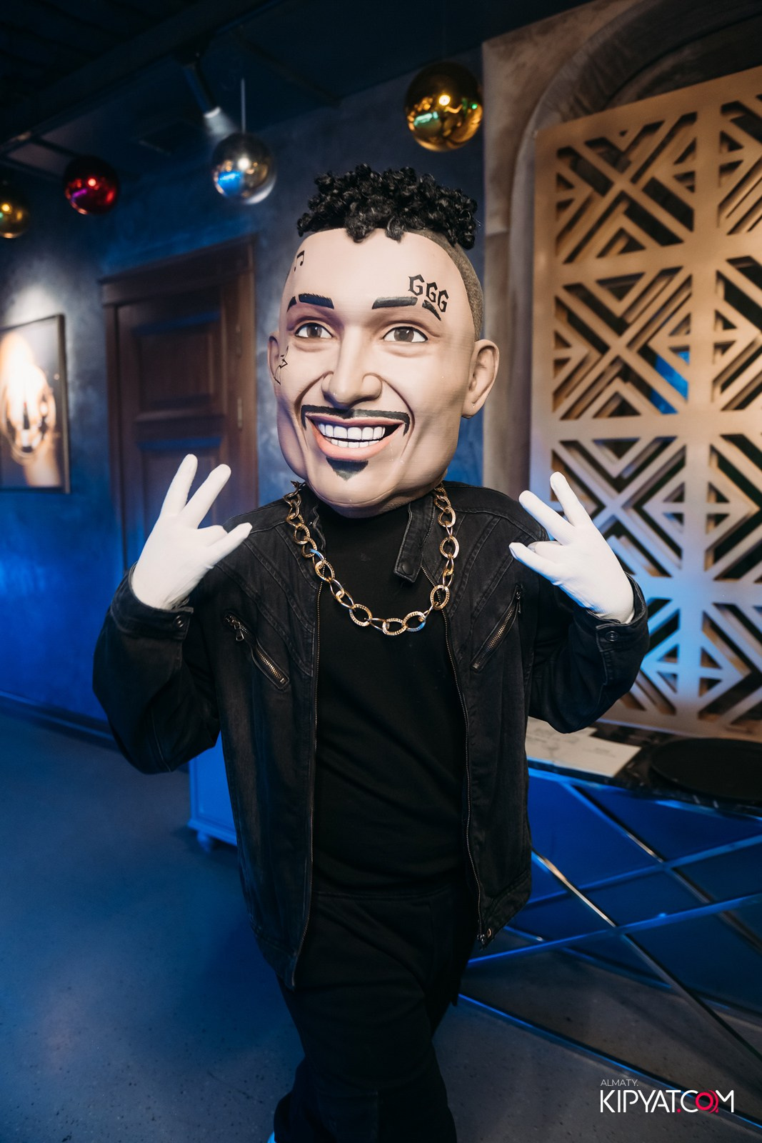 LAUREATE GRANDE CAFE. КИПЯТКОМ АЛМАТЫ!