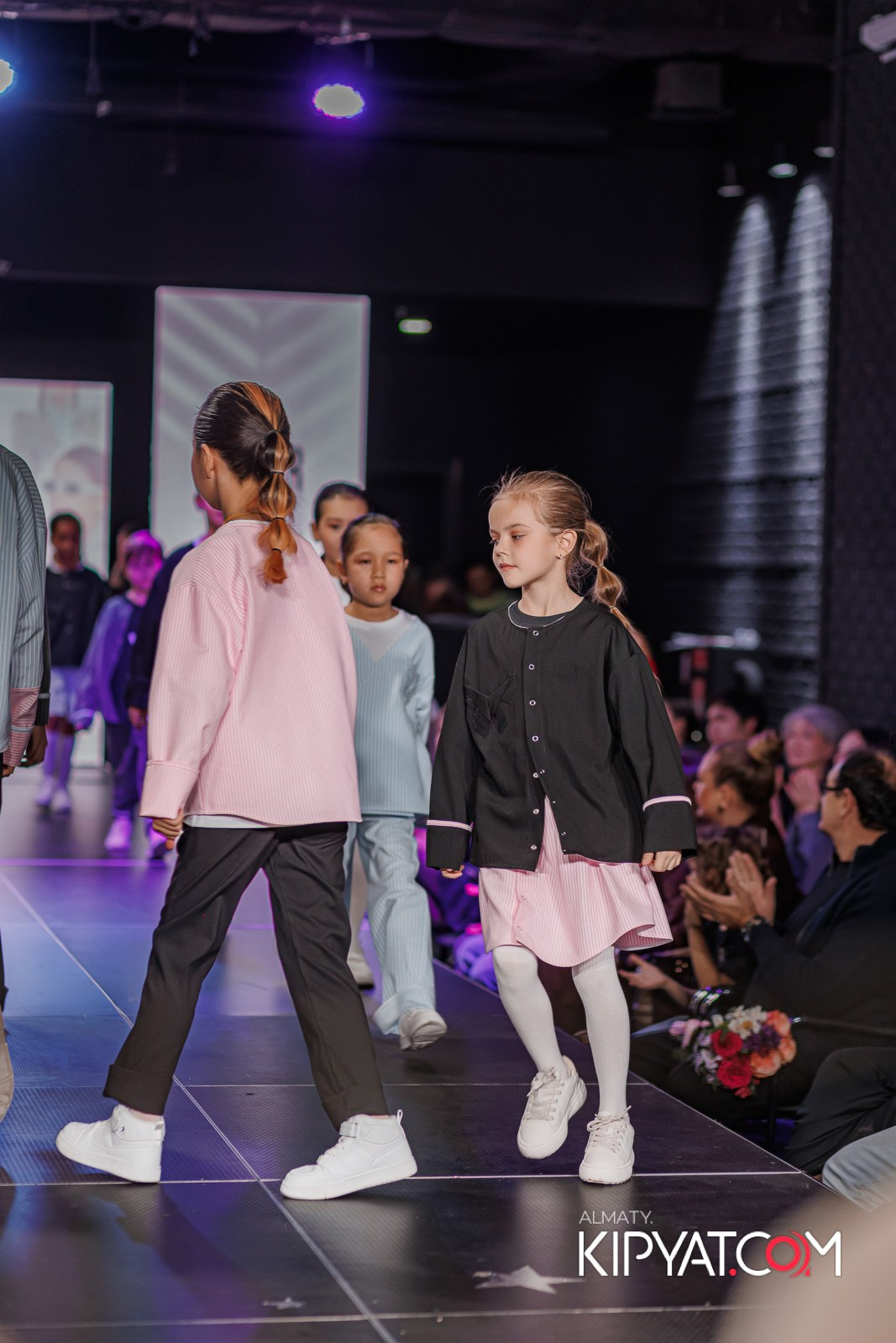 JUNIOR MODELS SHOW В РАМКАХ БЛАГОТВОРИТЕЛЬНОГО ПРОЕКТА МОДА ЗА СЧАСТЬЕ ДЕТЕЙ. КИПЯТКОМ АЛМАТЫ!
