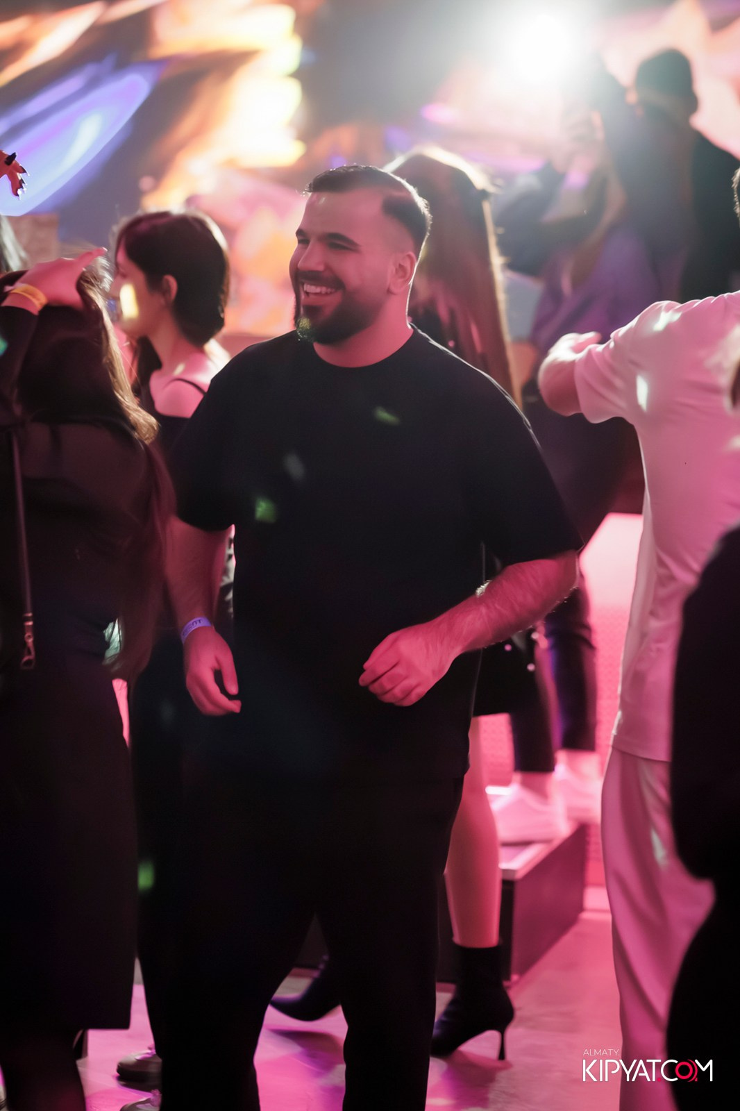 EVENT BAR. КИПЯТКОМ АЛМАТЫ!