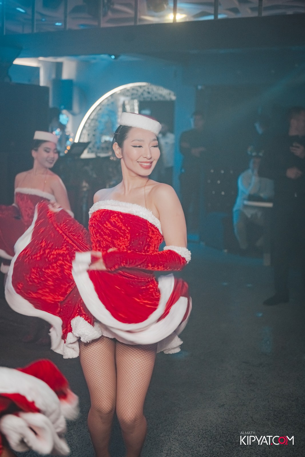 КАРАОКЕ МИКРОФОН. КИПЯТКОМ АЛМАТЫ!