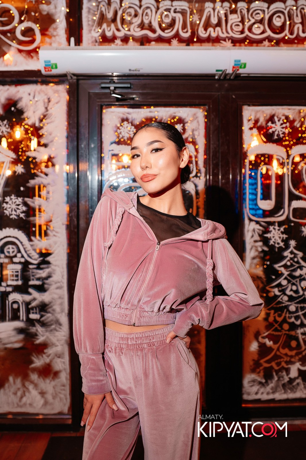 ГРУЗИНСКИЙ ДВОР НА КАБАНБАЙ БАТЫРА. КИПЯТКОМ АЛМАТЫ!