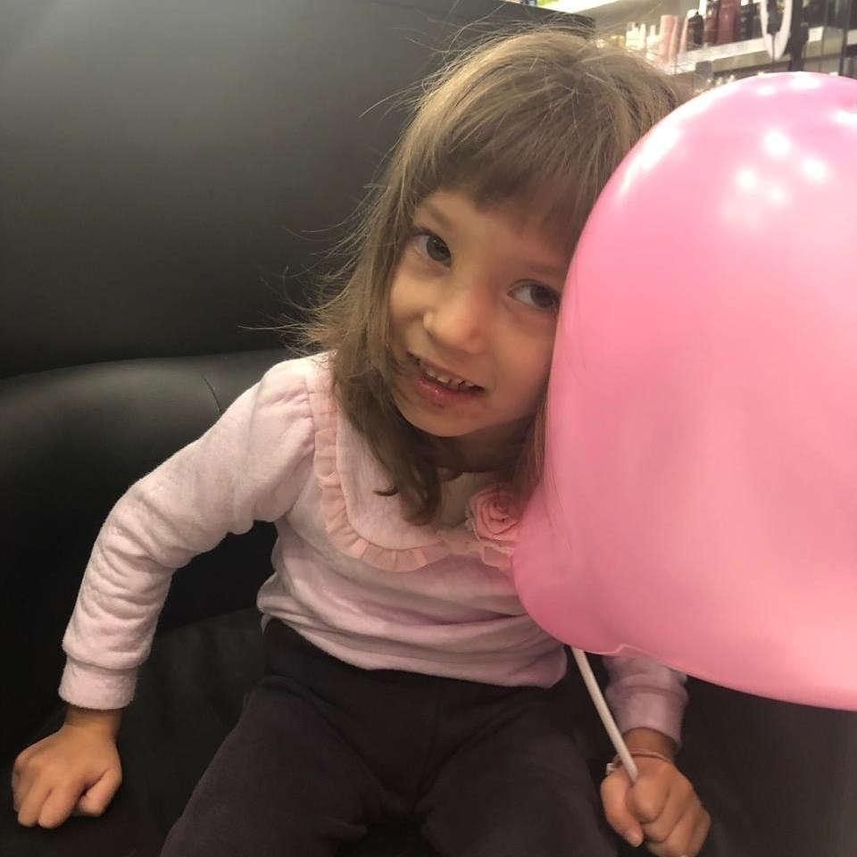 Ариша-принцесса: как волшебные руки стилиста Елены создают сказку! ✨👑