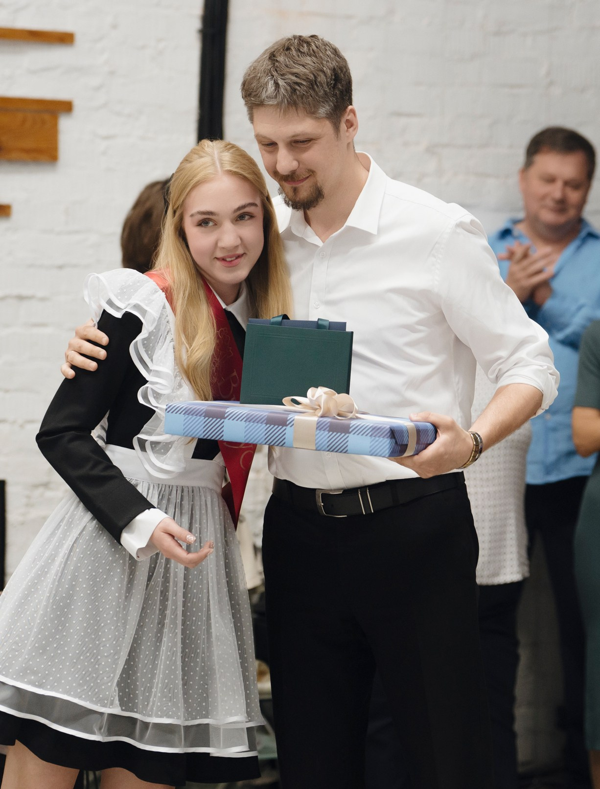 Линейка/Последний звонок АТШ. Photoalbum-vl.ru