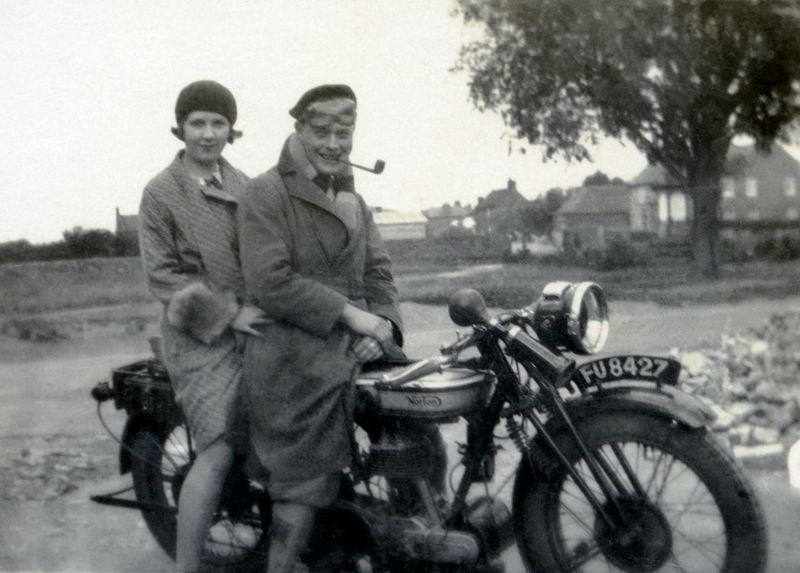 Любовь в эпоху джаза: 40 очаровательных винтажных фотографий пар 1920-х годов. Nebyl