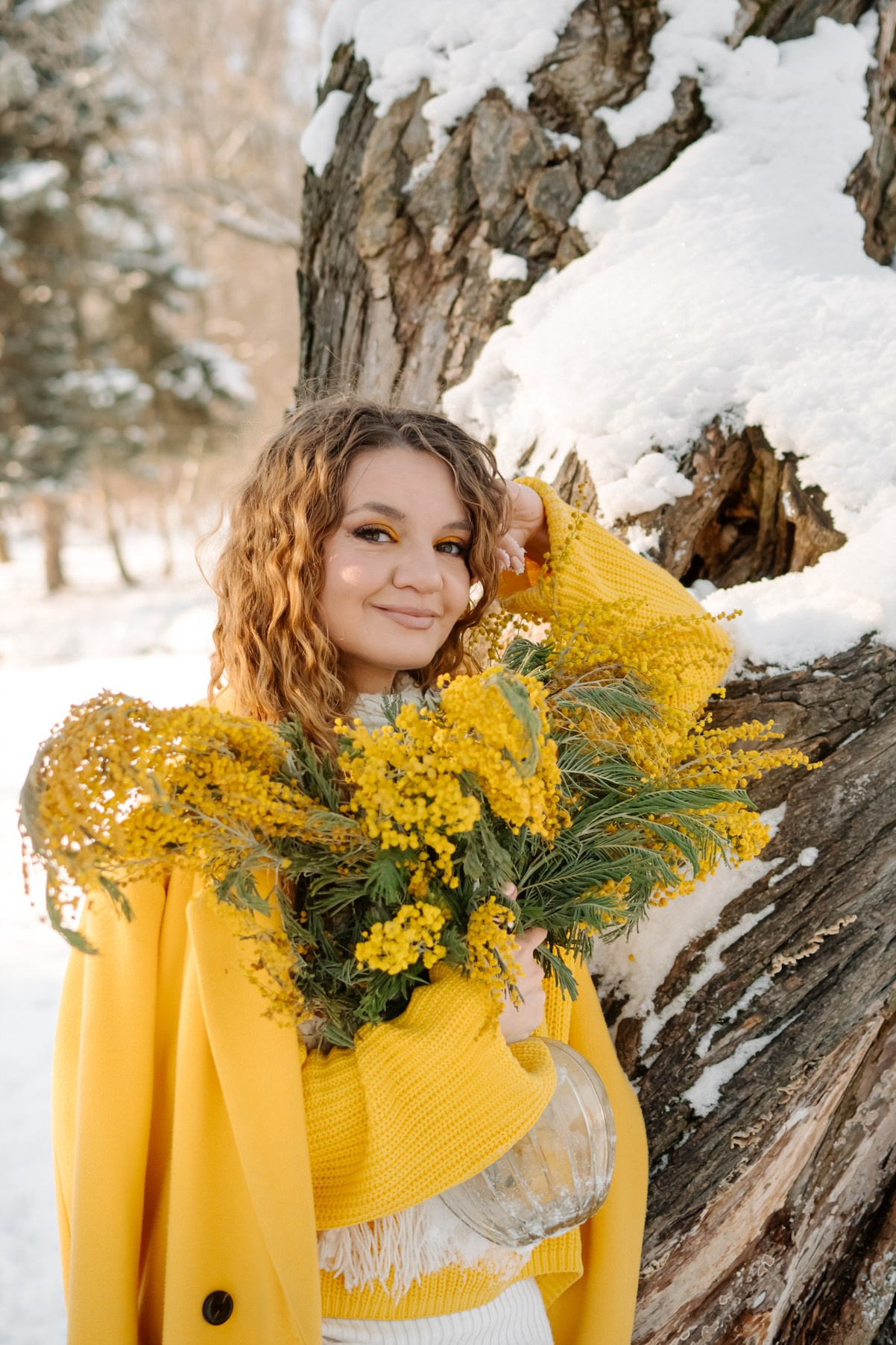Ева с мимозой. Свадебный и сеейный фотограф в Санкт-Петербурге Елена Худякова