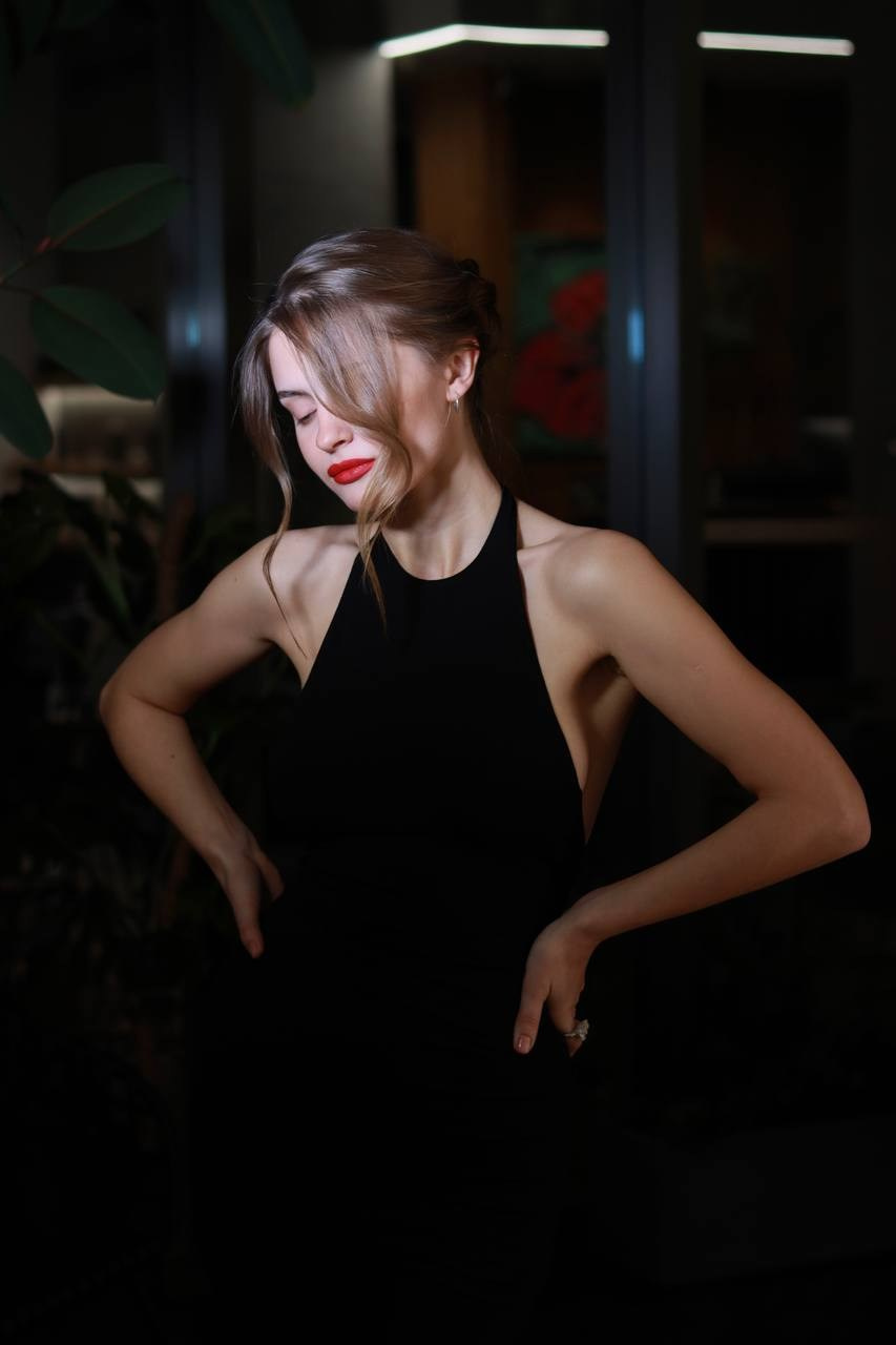 Услуги стилиста. Салон красоты Праvда в Москве