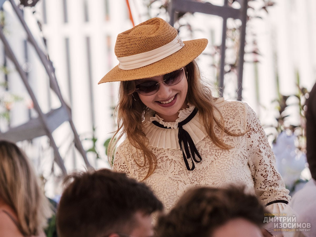 Скачки фаворитов 2024