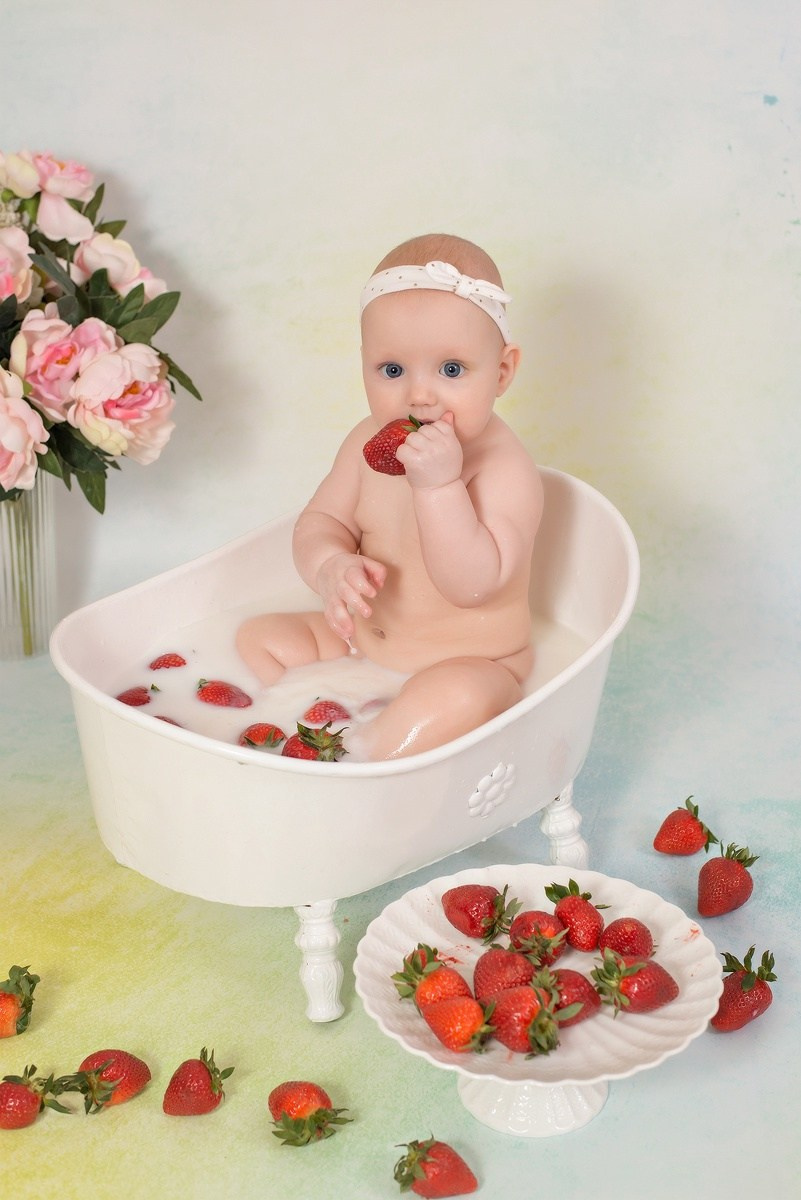 Молочные ванны. Выпускные альбомы в Тутаеве.Захарова Лариса